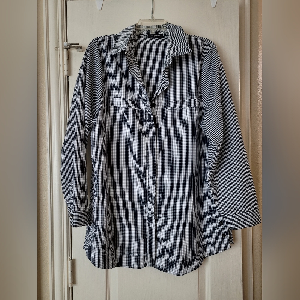 ⭐️ E-Rétro Black and White Button Down Tunic